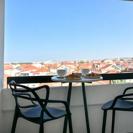 Apartment Luxury Fani & Sons *
