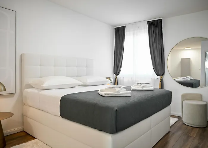 Luxury Fani & Sons Apartman *